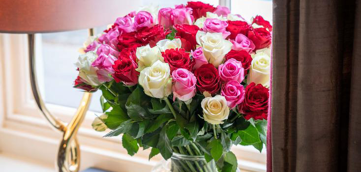 Arena Flowers rose bouquet