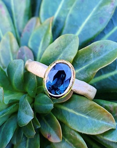 Baroque ring made with Fairtrade gold