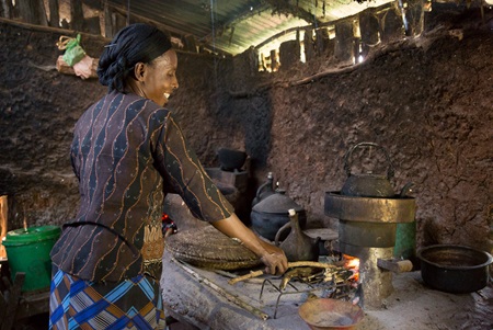 Mulane Jabessa using her cookstove