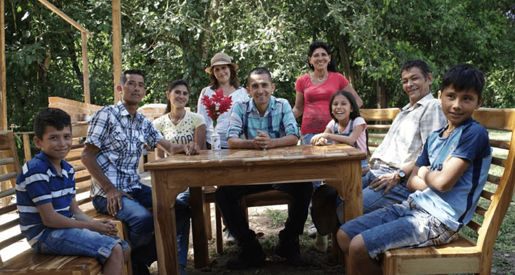 Members of the Red Ecolsierra coffee growers’ network in Colombia