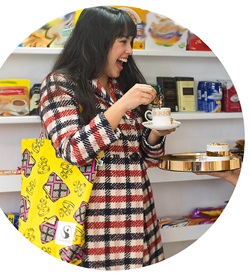 Melissa Hemsley with Fairtrade She Deserves Tote Bag - circle