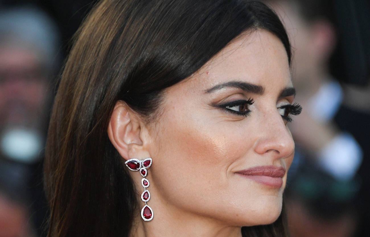 You are currently viewing Penelope Cruz Shines A Light on Conscious Luxury