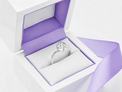 Serendipity Diamonds Ursa engagement ring made from Fairtrade gold