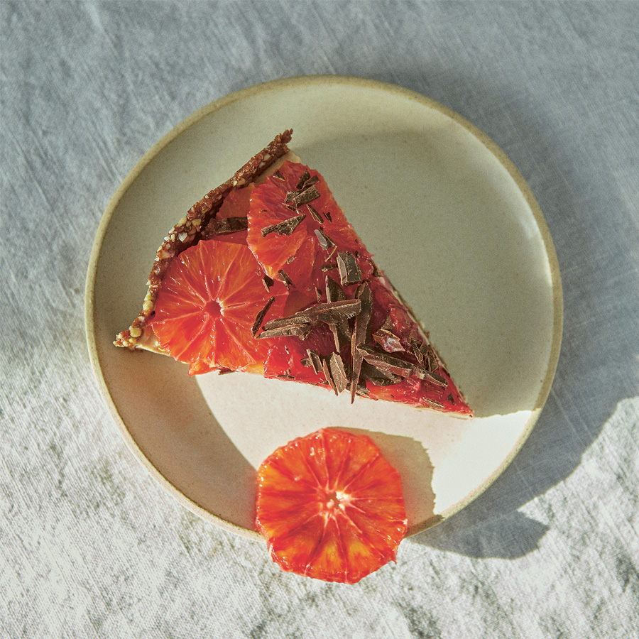 You are currently viewing Anna Jones’ chocolate and blood orange freezer cake recipe